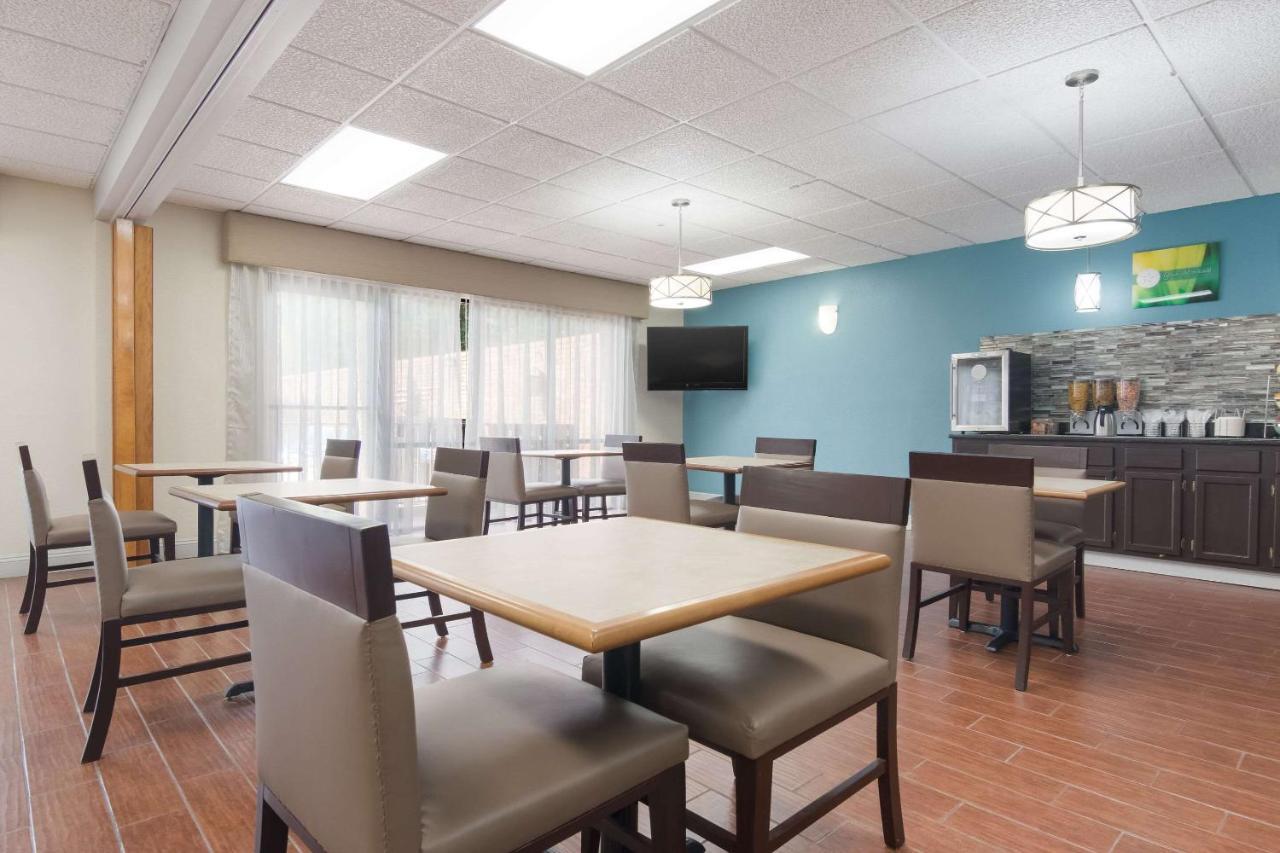 Quality Inn Magnolia Extérieur photo